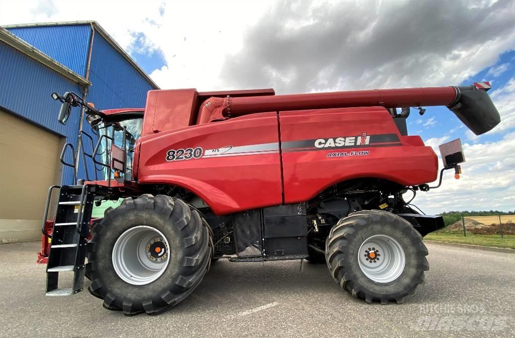 Case IH 8230 Skördetröskor