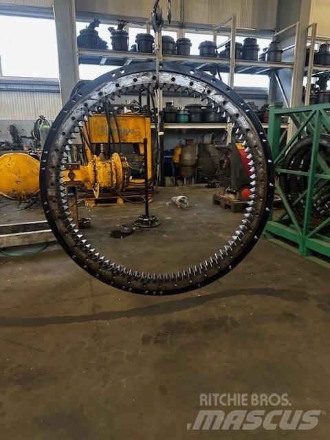 CAT 312 E BEARING Chassi och upphängning