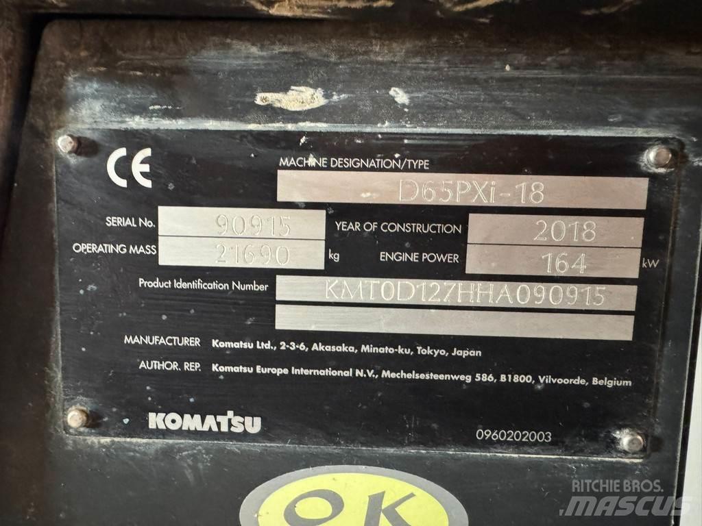 Komatsu D65PXi-18 Bandschaktare