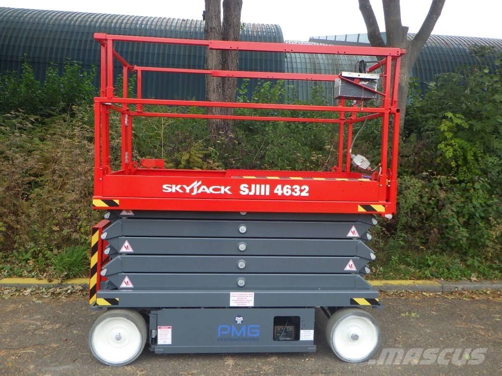 SkyJack SJ4632 Saxliftar