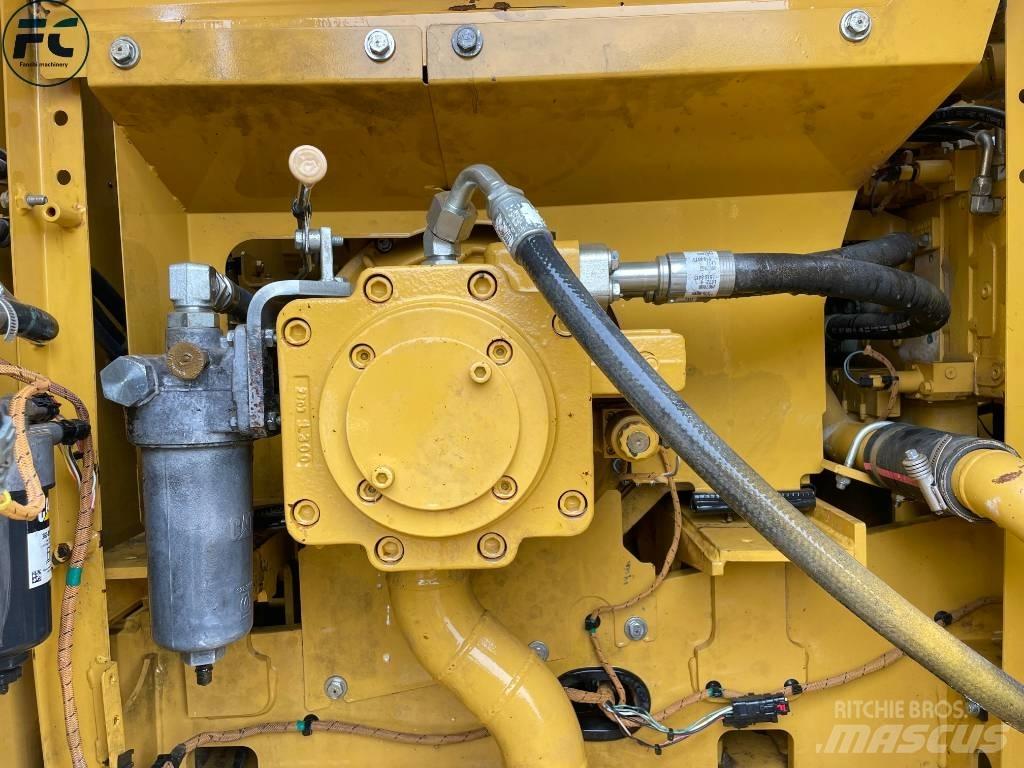 CAT 320 Bandgrävare