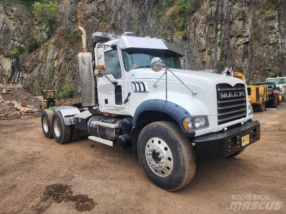 Mack GU713 GRANITE Chassier