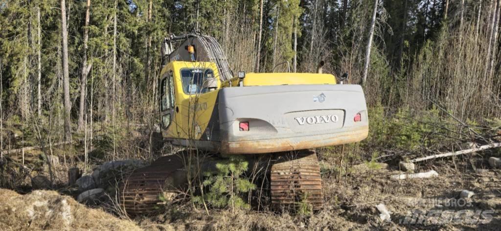Volvo EC 240 LC Bandgrävare
