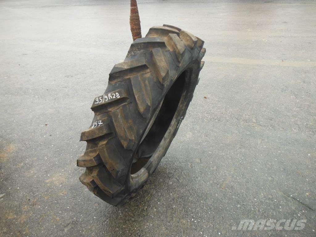 Michelin 9.5/9R28 Däck, hjul och fälgar