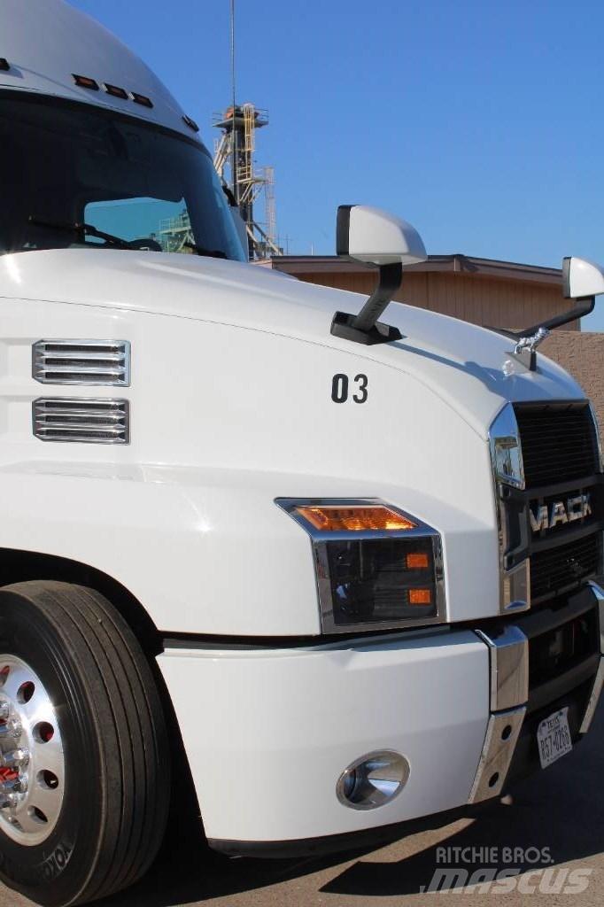 Mack Anthem Dragbilar