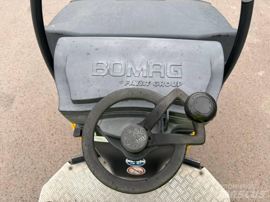 Bomag BW120AD-5 Tvåvalsvältar