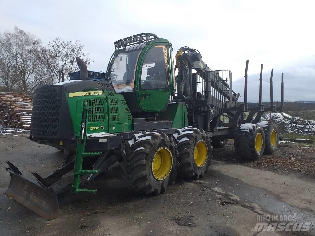 John Deere 1510 E Skotare