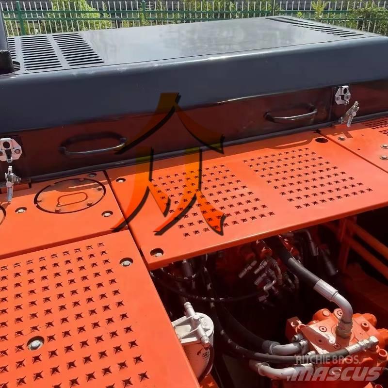 Doosan DH300 Bandgrävare