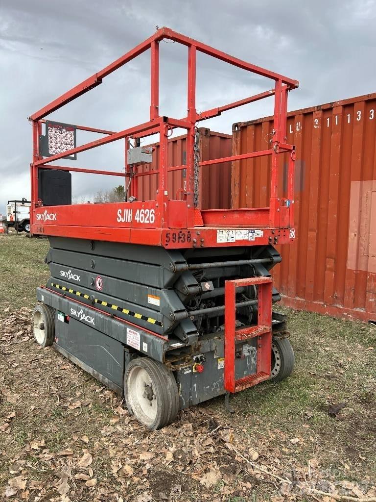 SkyJack SJ III 4626 Saxliftar