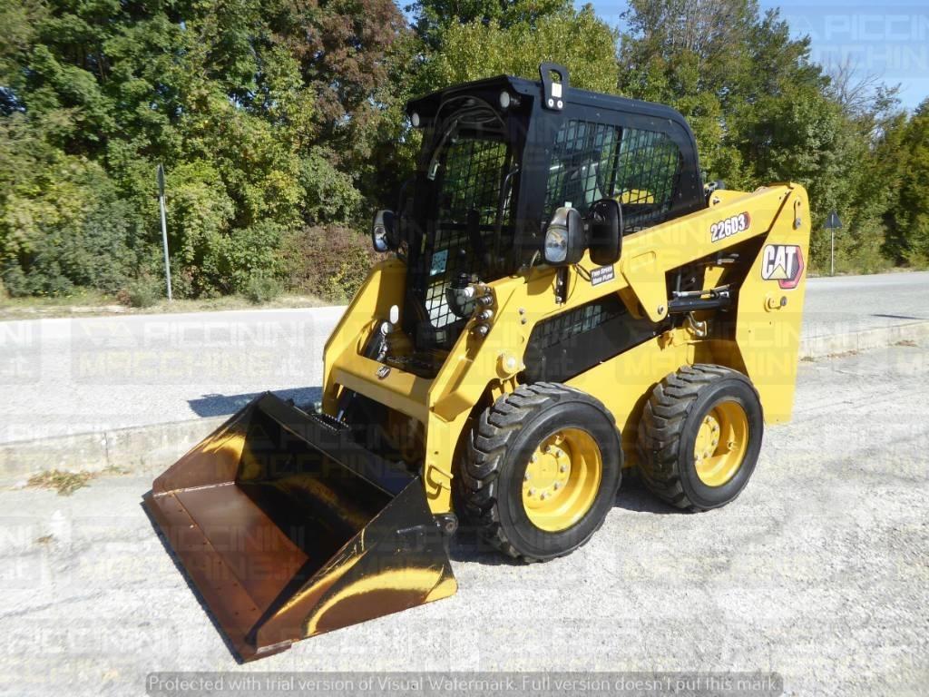 CAT 226D3 Kompaktlastare