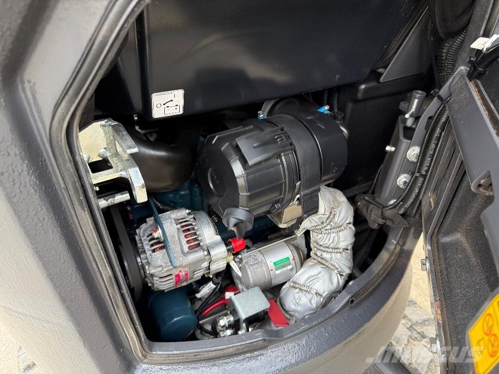 CASE CX 12 D Minigrävare < 7t