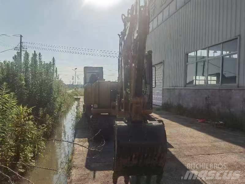 CAT 306E Minigrävare < 7t