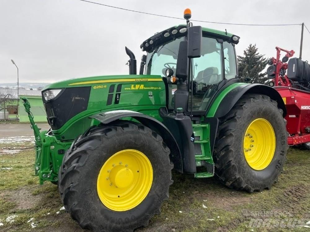 John Deere 6250 R Traktorer