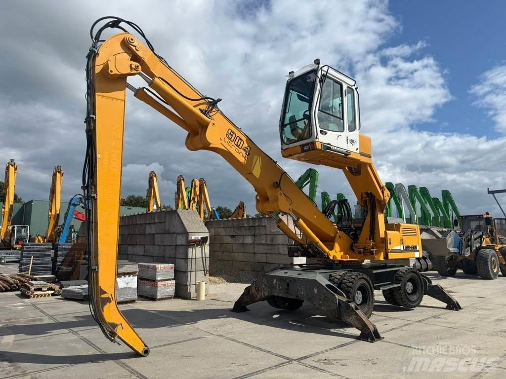 Liebherr A 904 Avfalls / industri hantering