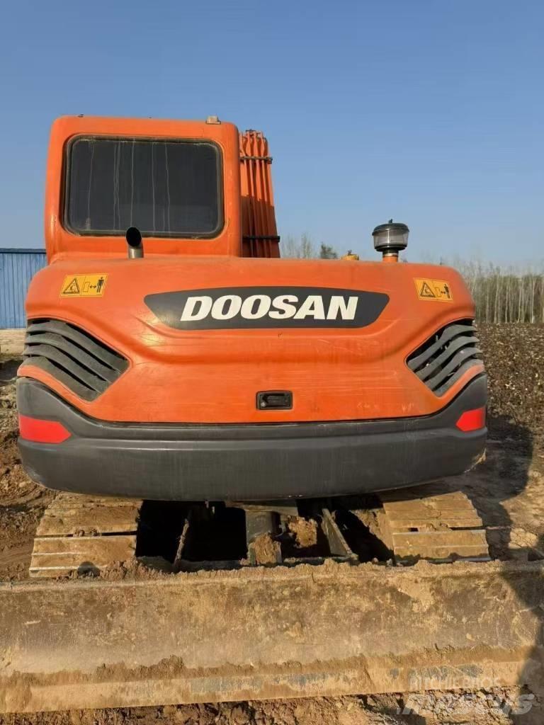 Doosan DX 75-9 C Bandgrävare