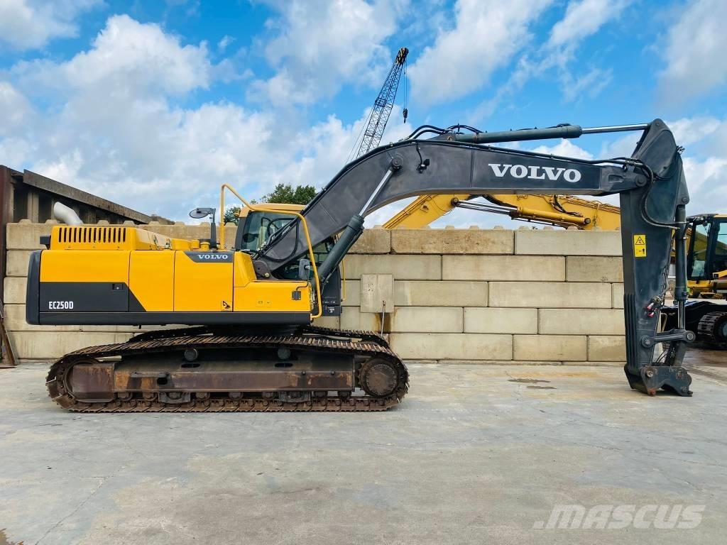 Volvo EC 250 D N L Bandgrävare