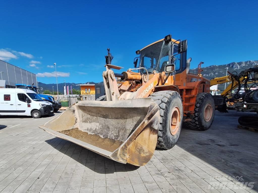 Doosan DL 300 Hjullastare