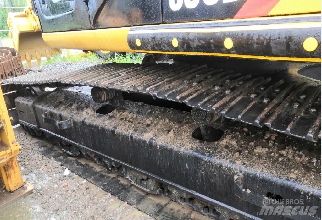 CAT 330 D Bandgrävare