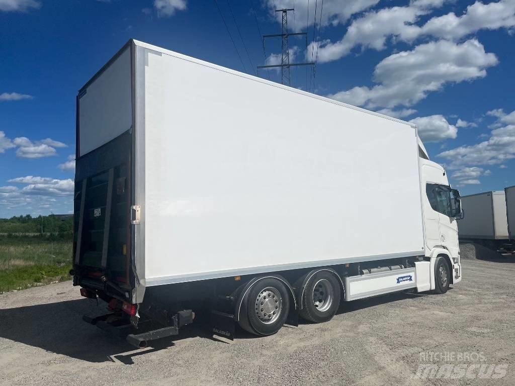 Scania R540B6X2*4NB Skåpbilar