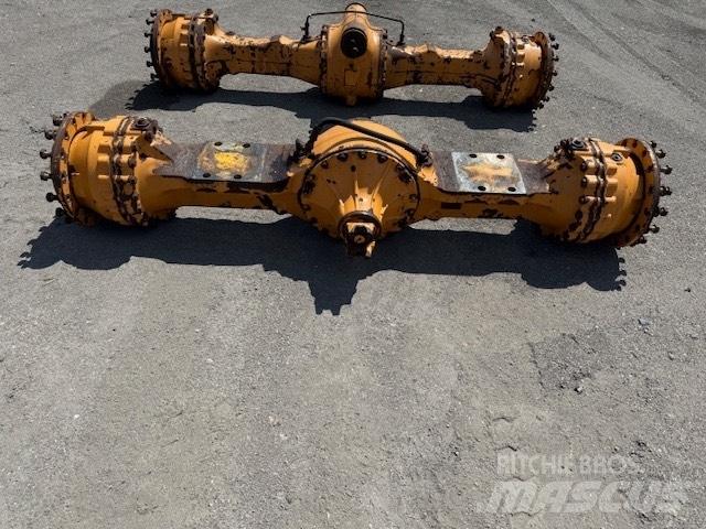 CASE 821 E AXLES Hjulaxlar