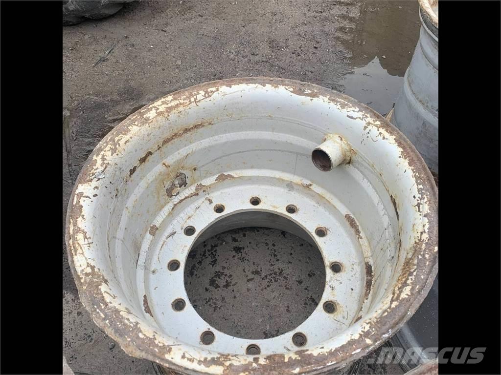 Gremo 1350 24x26,5 Däck, hjul och fälgar