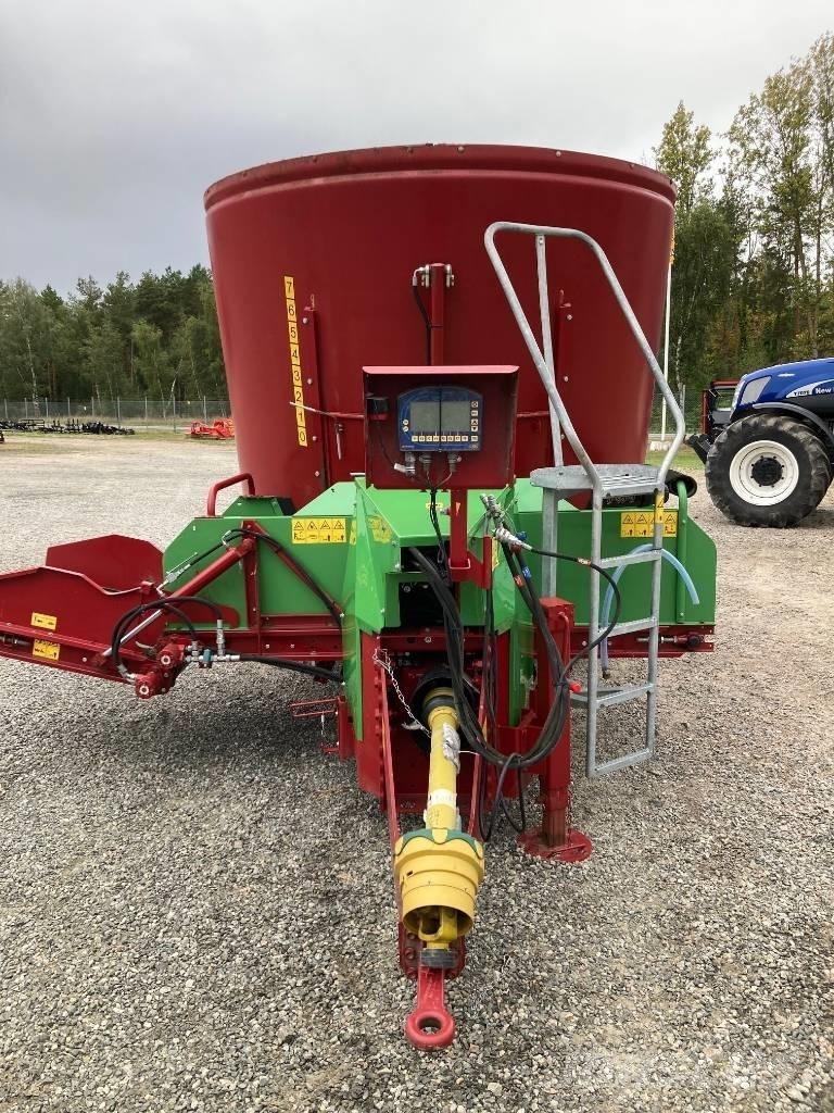 Strautmann 1401 Fullfodervagnar