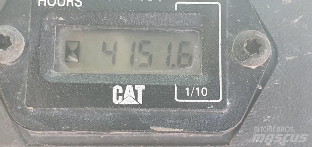 CAT 247 B 3 Kompaktlastare