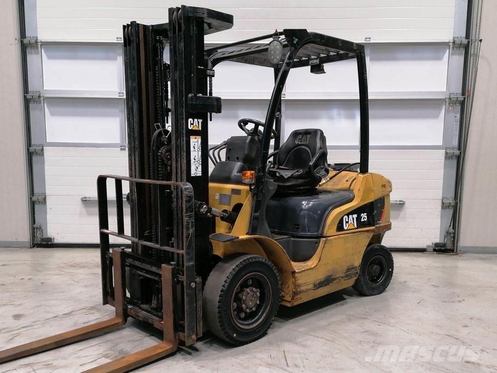 CAT GP25N Gasolmotviktstruckar