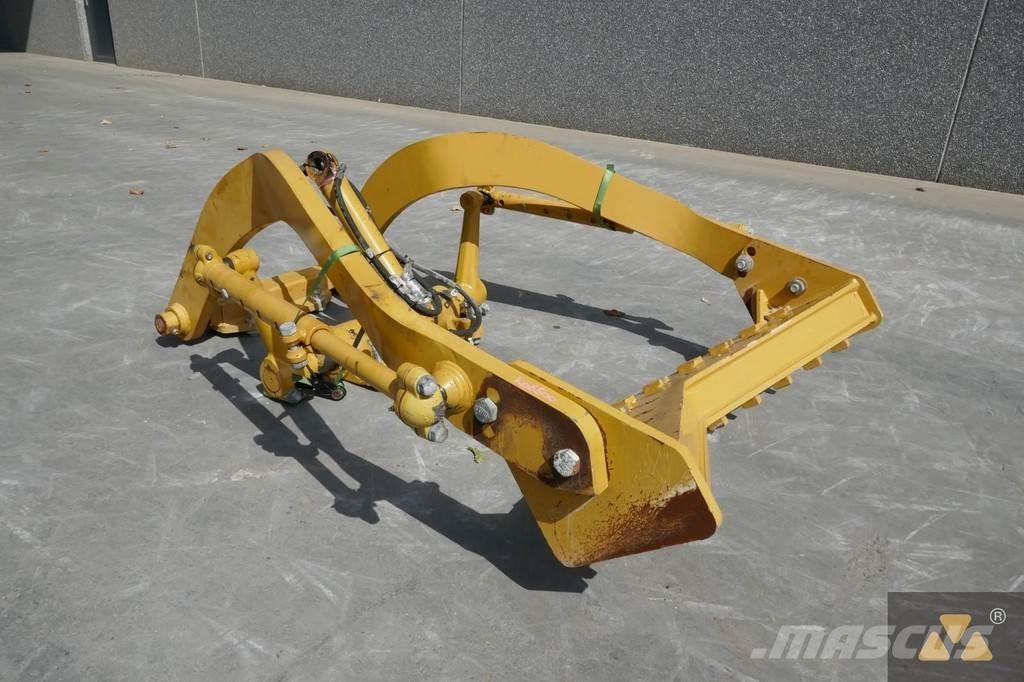 CAT 140M Scarifier Övriga