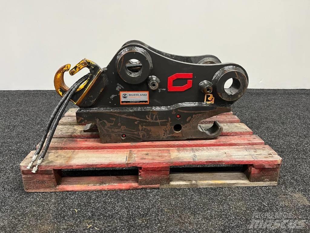 CAT S70 G70 coupler Redskapsfäste/ adaptrar