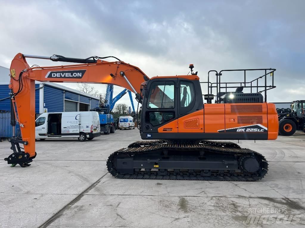 Develon DX 225 LC-7 Bandgrävare