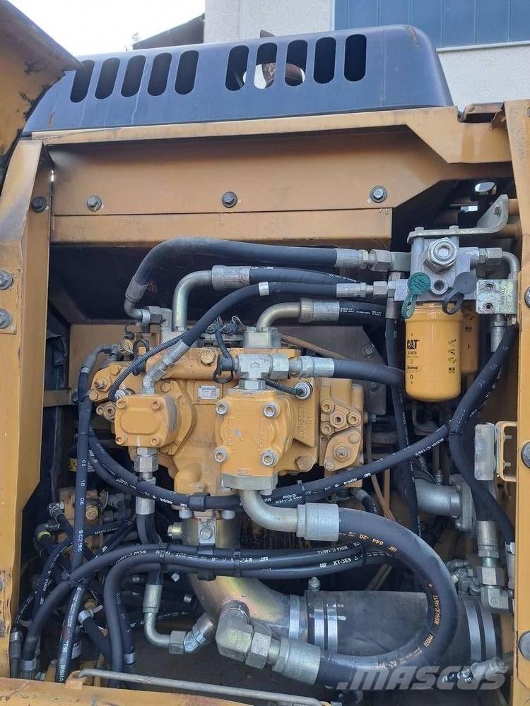 CAT 319 C LN Bandgrävare