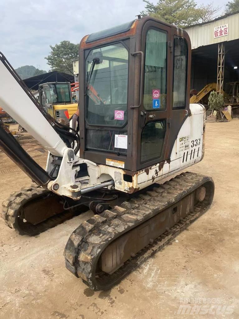Bobcat 337 Minigrävare < 7t