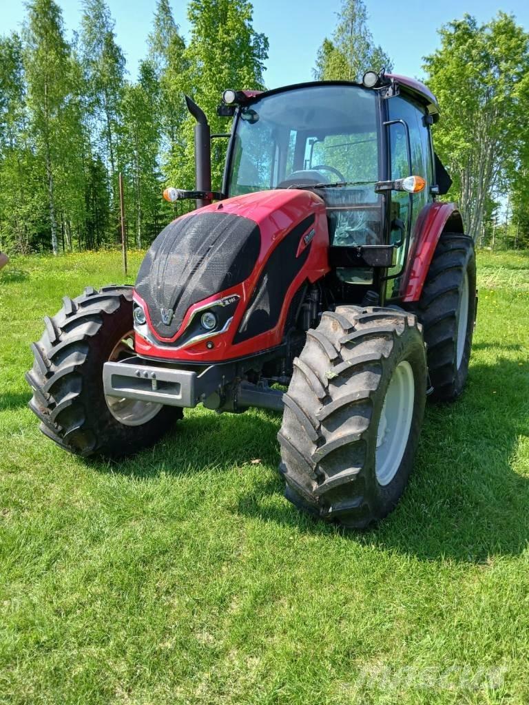 Valtra A 105 Traktorer