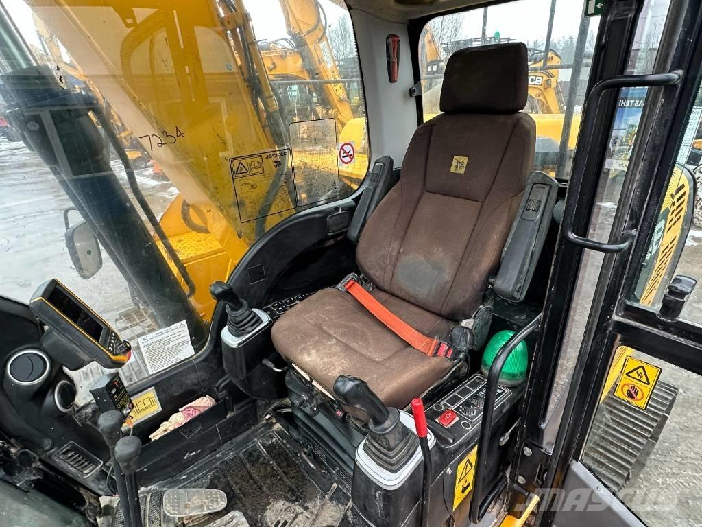 JCB JS 130 LC Bandgrävare