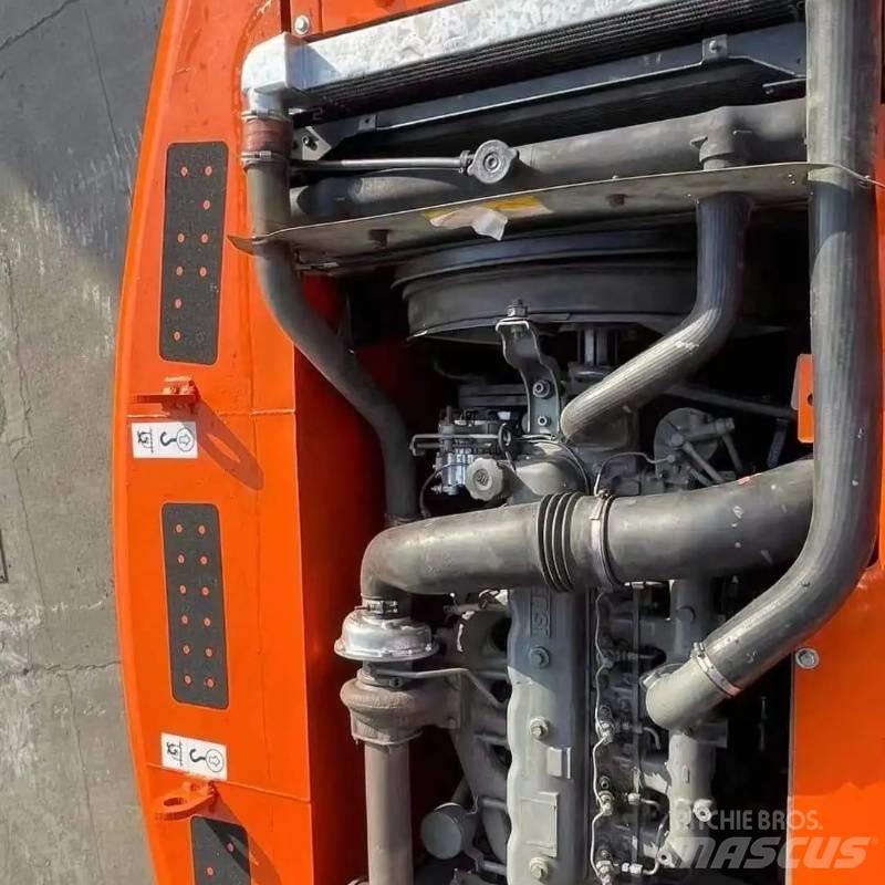 Hitachi ZX 200 Bandgrävare