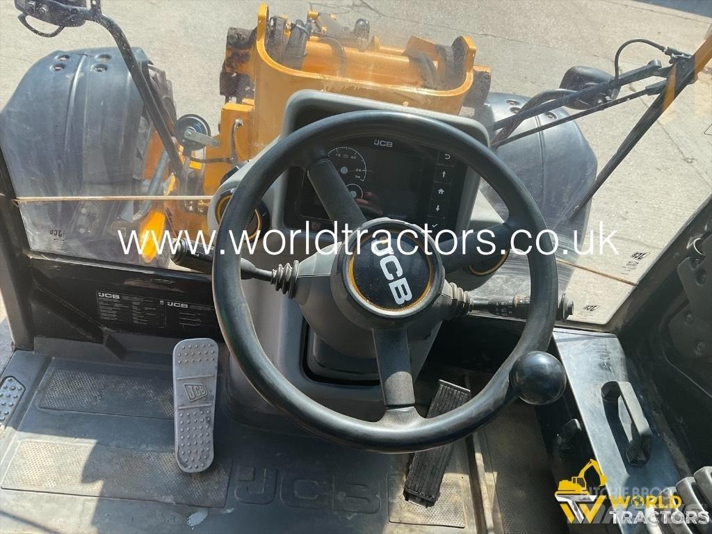JCB TM 320 S Redskapsbärare för lantbruk