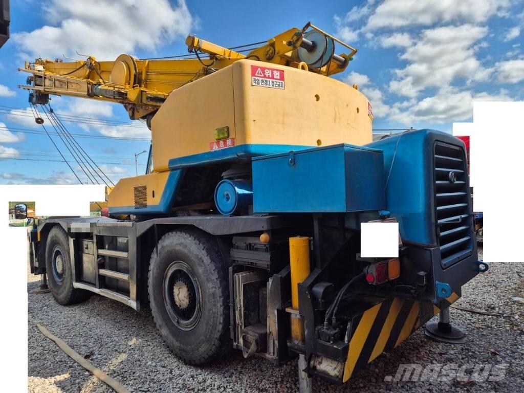 Kato KR 35 H Terrängkranar (Grov terräng)