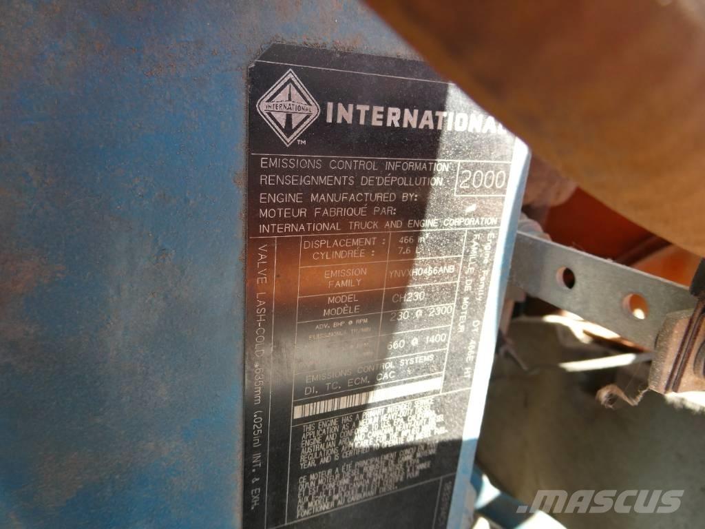 International 4900 Tippbilar