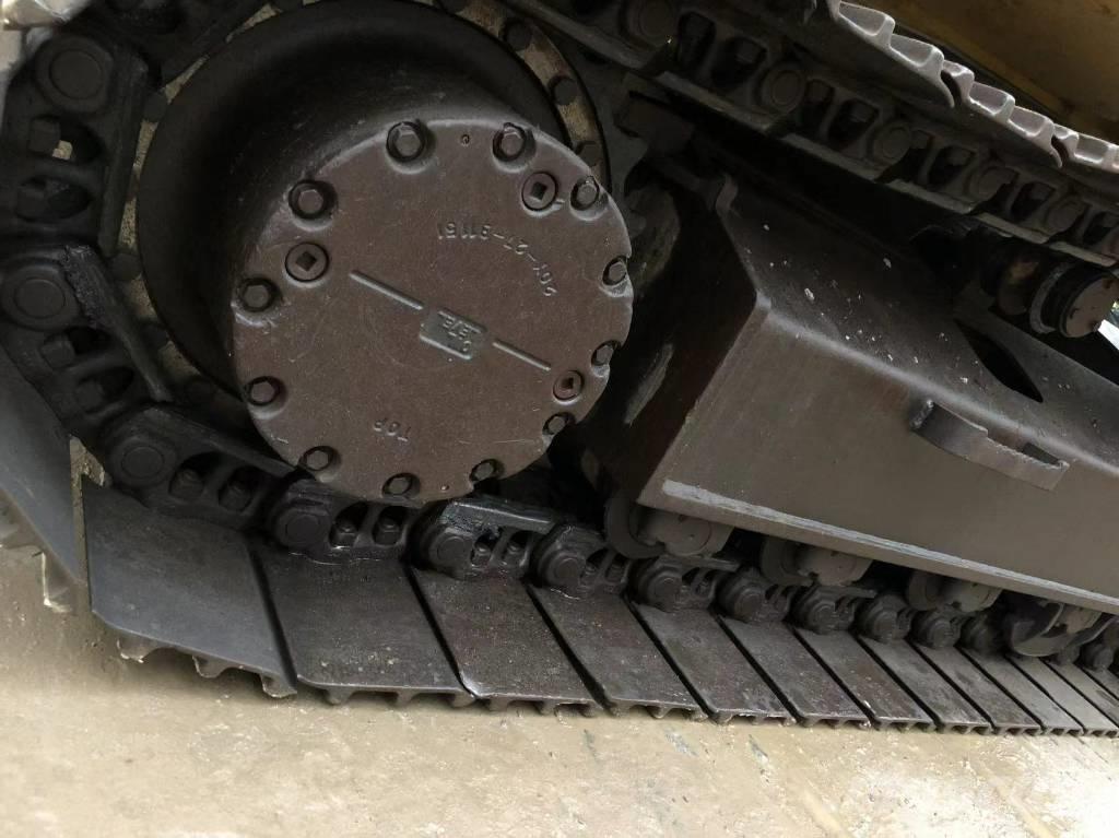 Komatsu 200-7 Bandgrävare