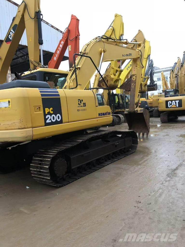 Komatsu 200-7 Bandgrävare