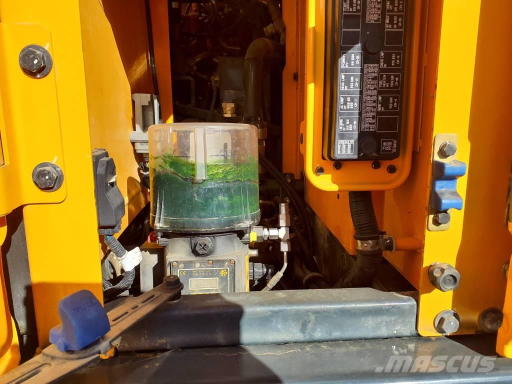 Hyundai HX260NL Bandgrävare