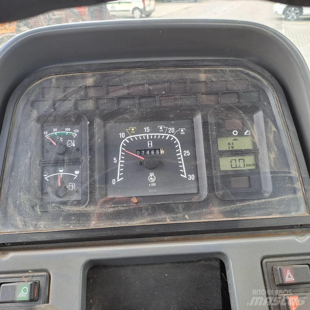 New Holland TS 110 Traktorer