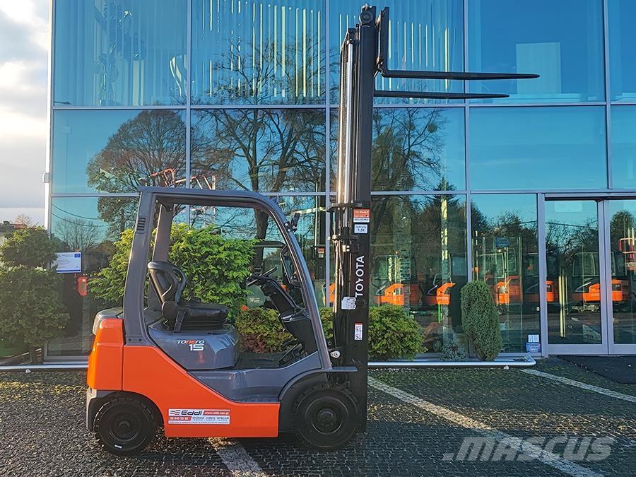 Toyota 02-8FDF15 Dieselmotviktstruckar