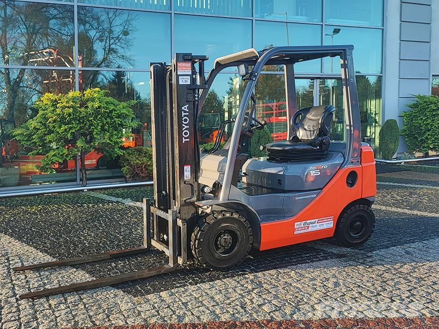 Toyota 02-8FDF15 Dieselmotviktstruckar