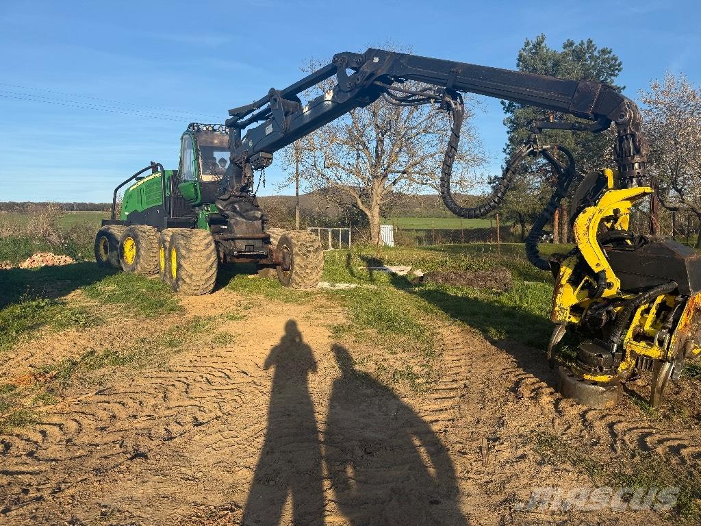 John Deere 1270 E Skördare