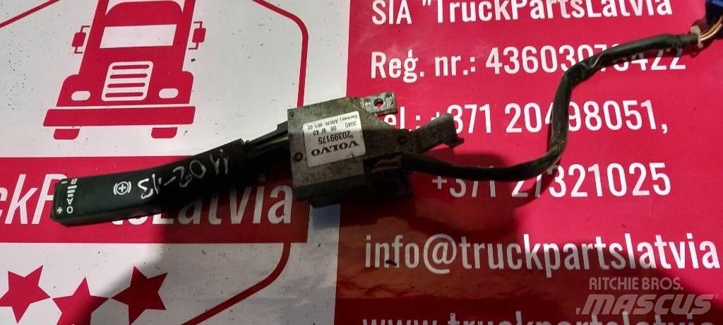 Volvo FH 12.    20399175 Hytter och interiör