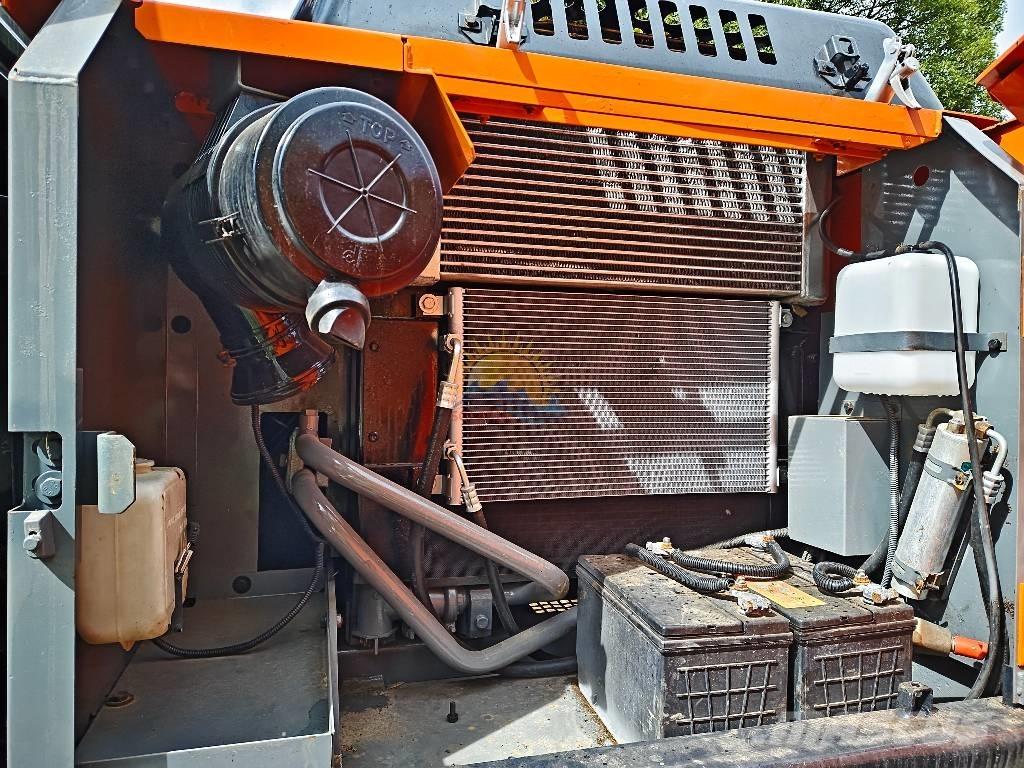 Hitachi ZX 130 Bandgrävare