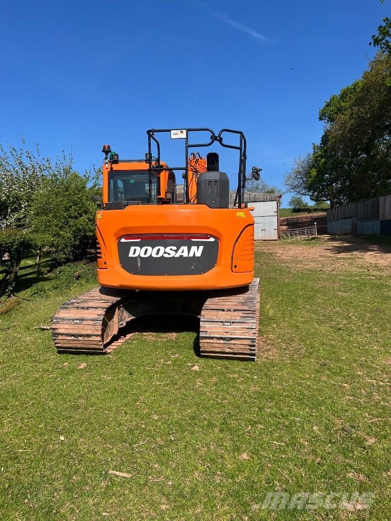 Doosan DX 140 LCR-7 Bandgrävare
