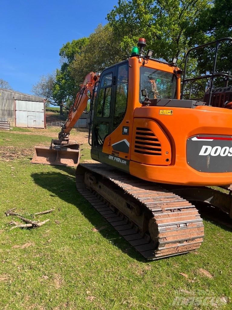 Doosan DX 140 LCR-7 Bandgrävare